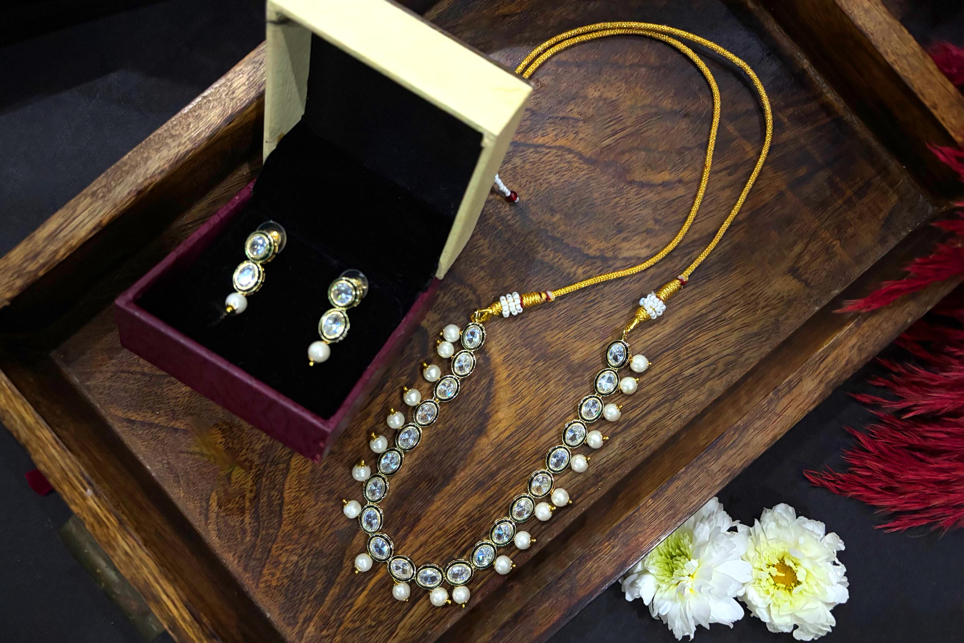 Ivory Grace Choker Set