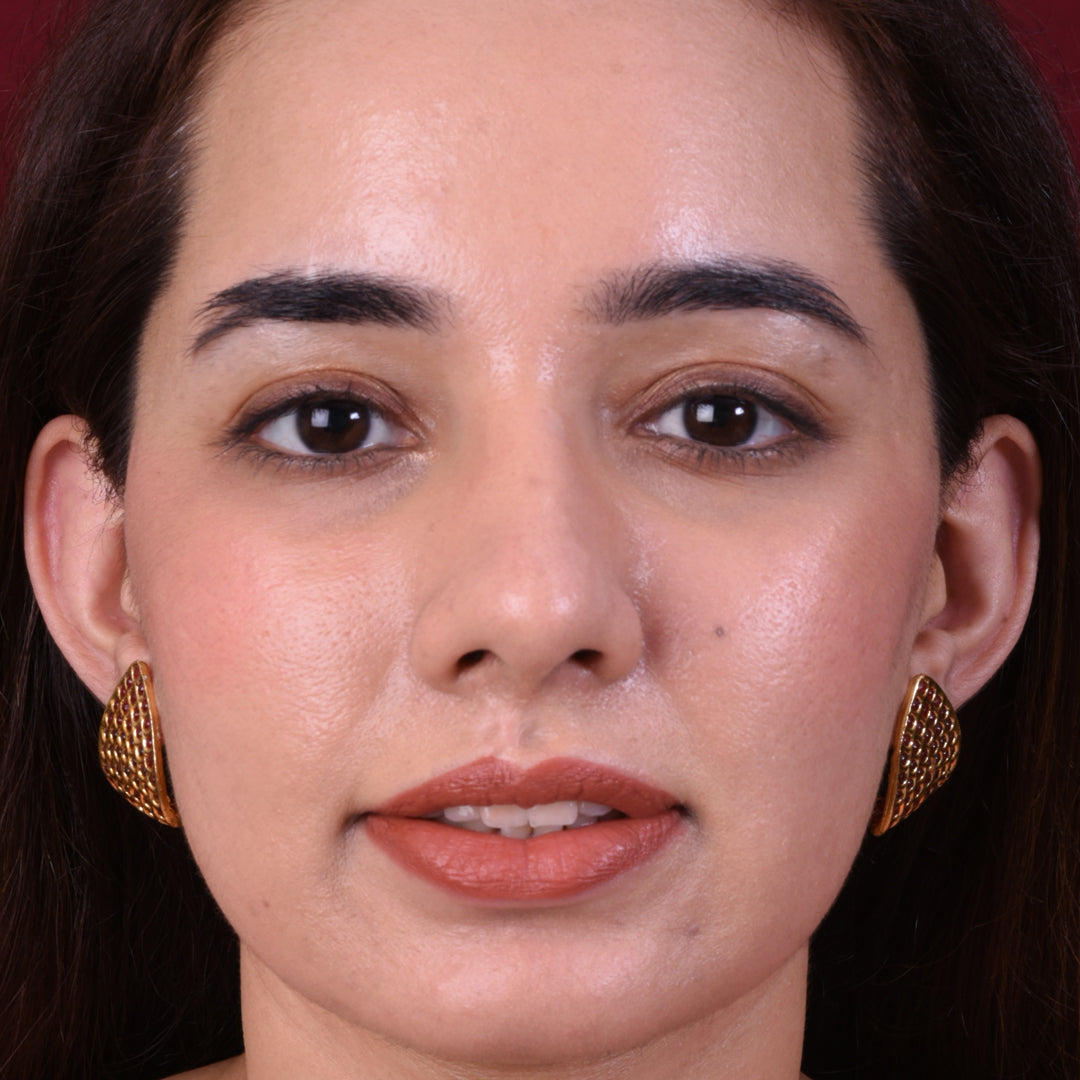 Scarlet Stud Earring