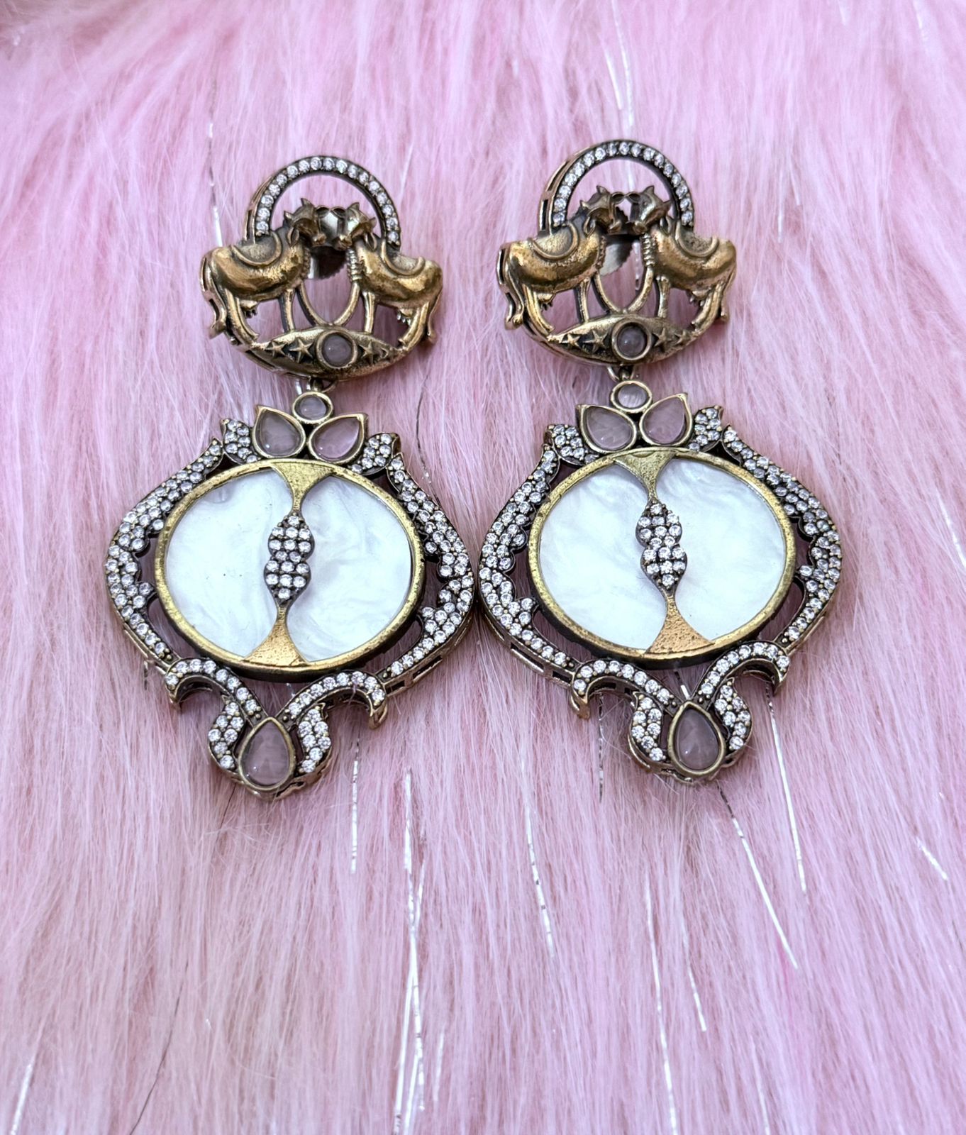 Nandini Marble Antique Dangler