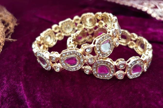 Chandrika Kundan Bangles