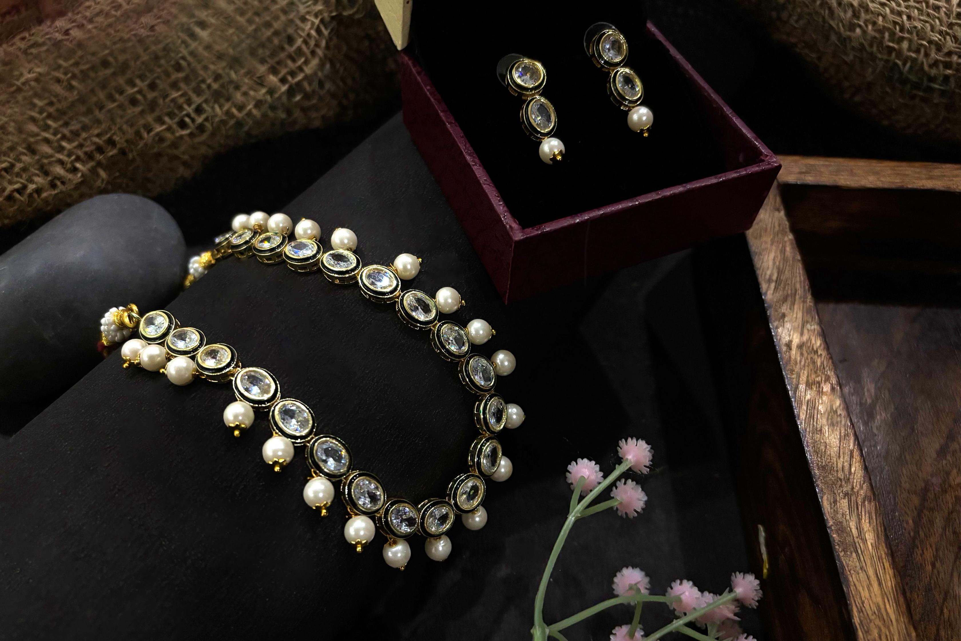 Ivory Grace Choker Set