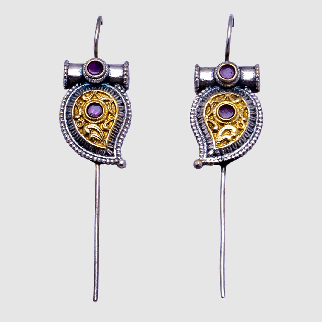 Raunak Sui Needle Earcuff