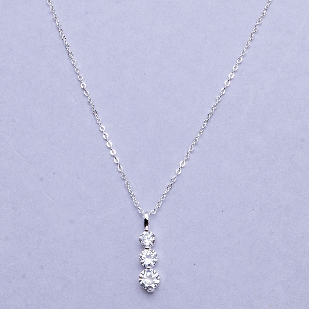 Trinity Spark Pendant Chain
