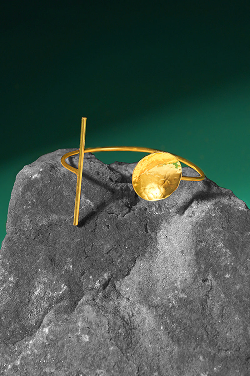 Aarohi Disc Bracelet