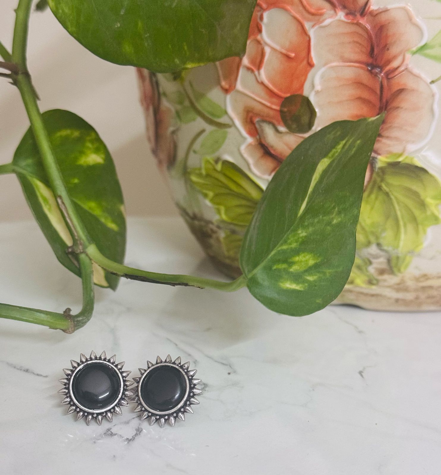 Surika Studs
