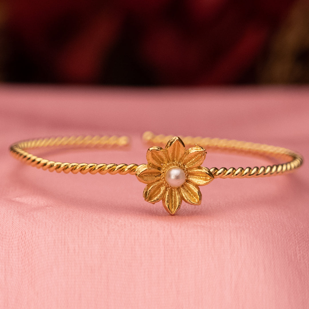 Pearl Flower Charm Bracelet