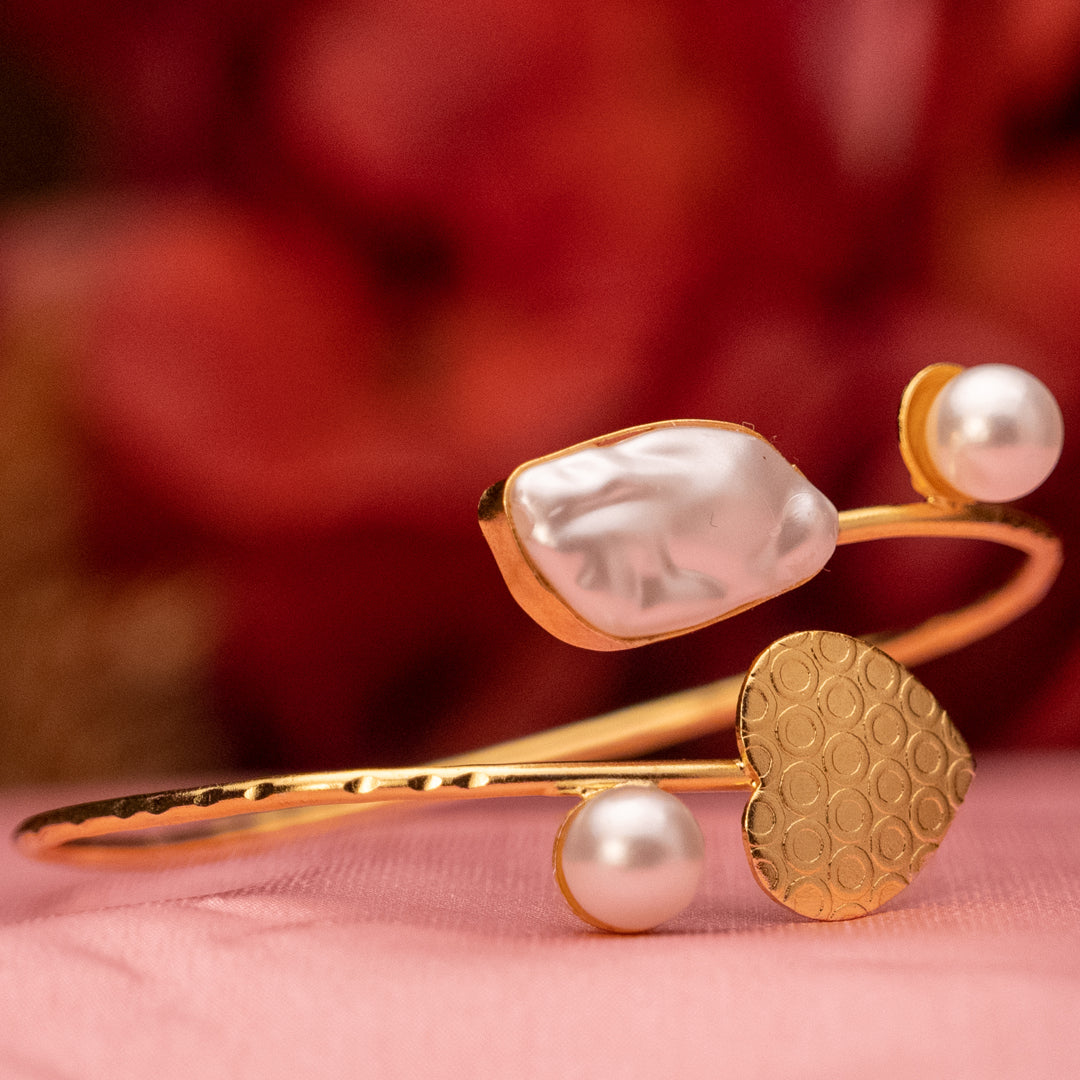 Golden Leaf Pearl Adjustable Bracelet