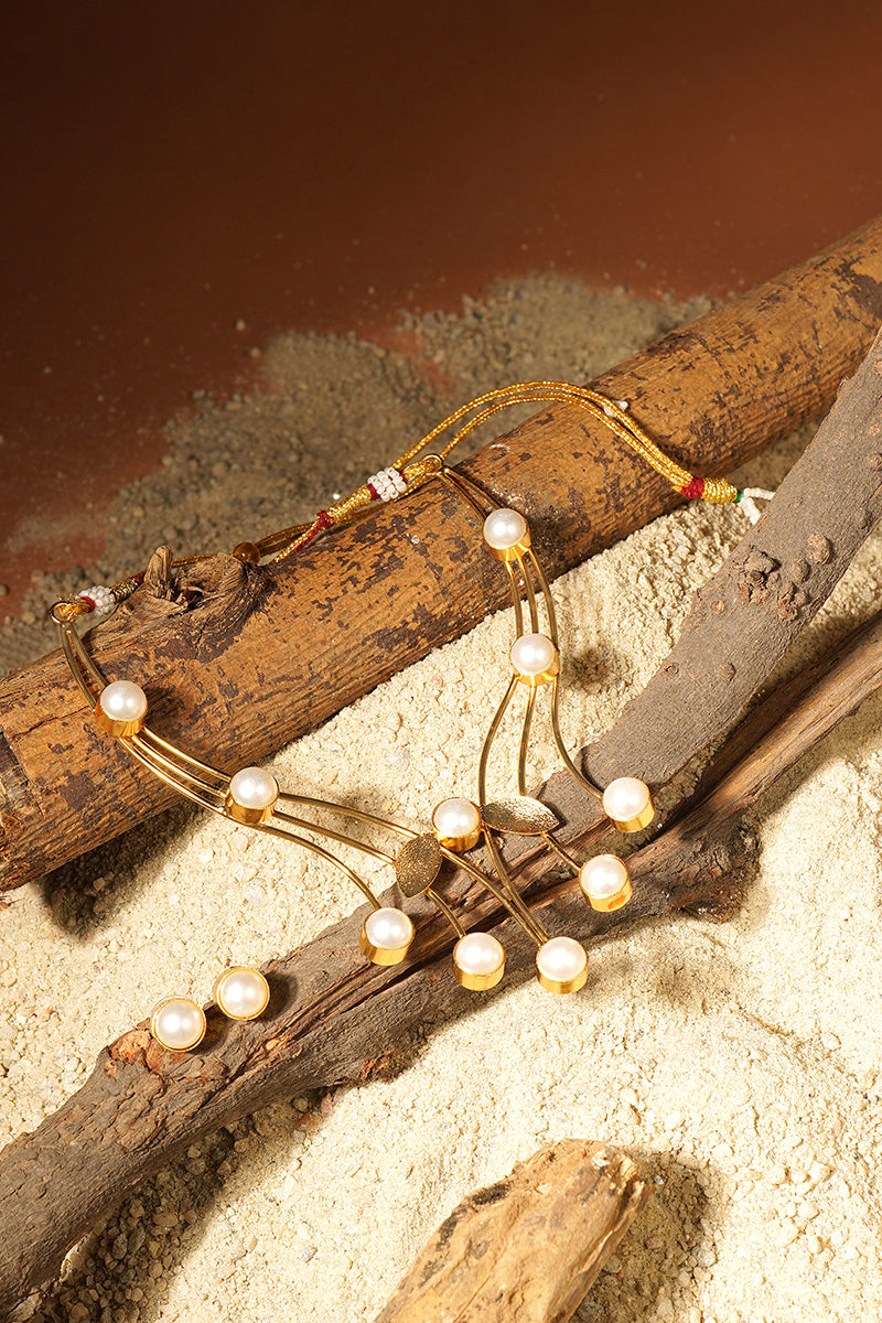 Saumya Pearl Arc Necklace