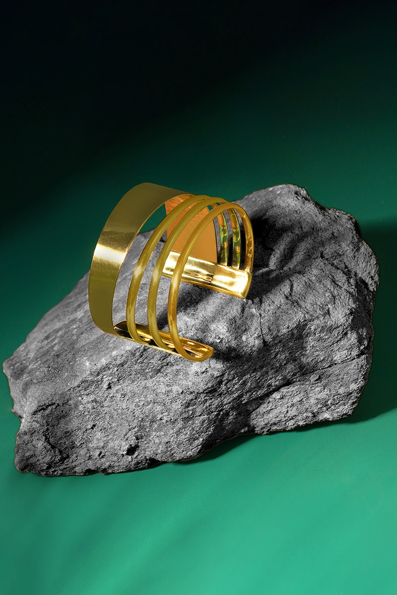 Svara Cuff