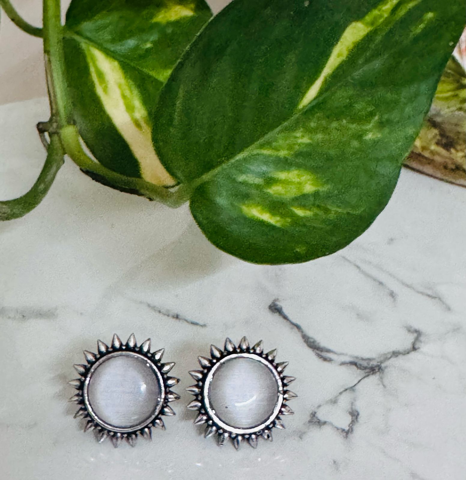 Surika Studs
