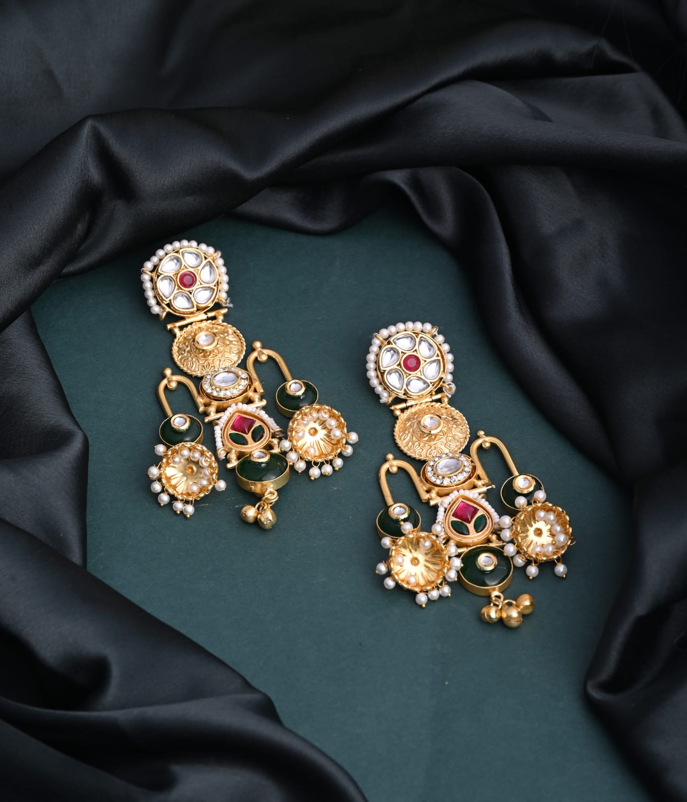 Sitara Kundan Jhumka