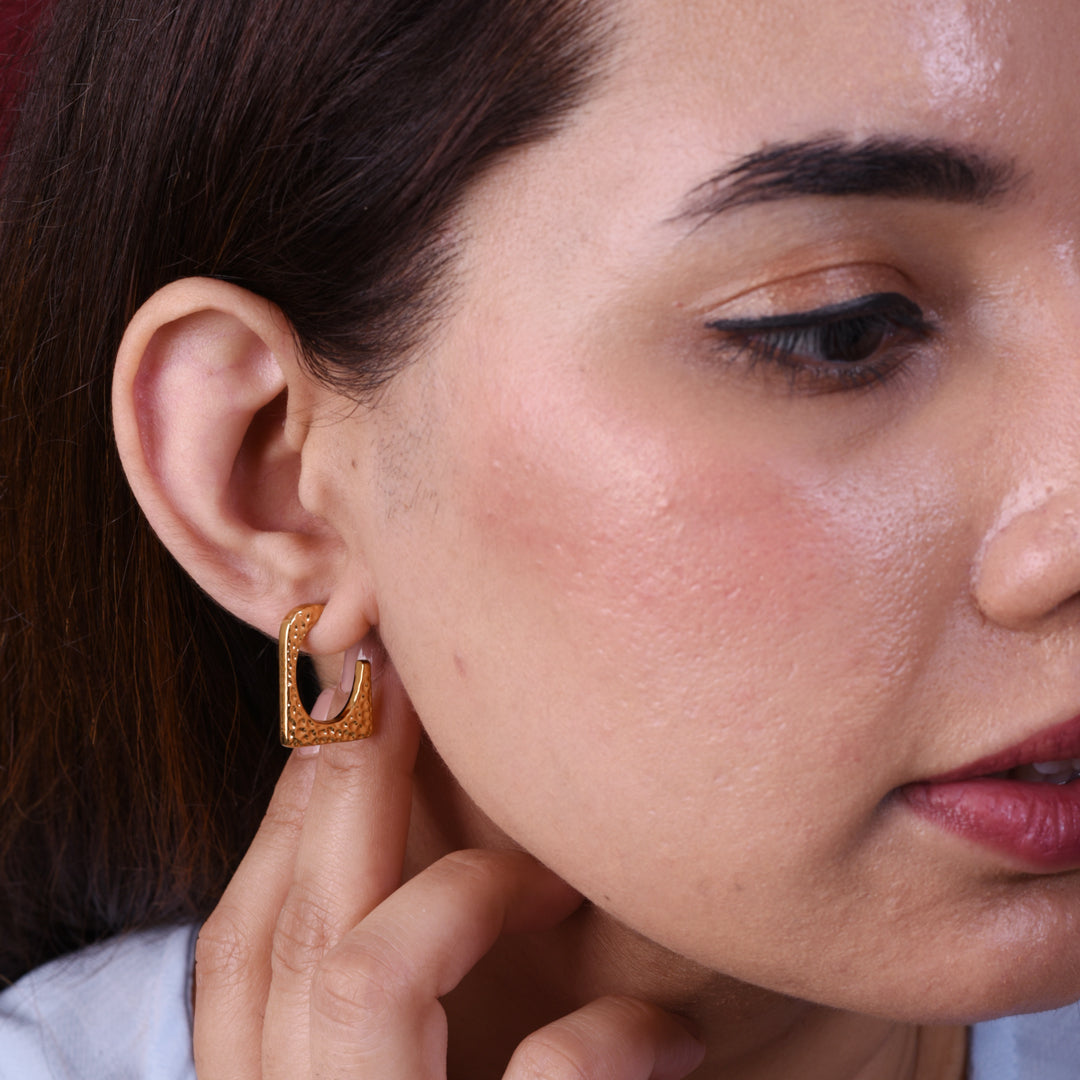 Zenya Textured Hoops