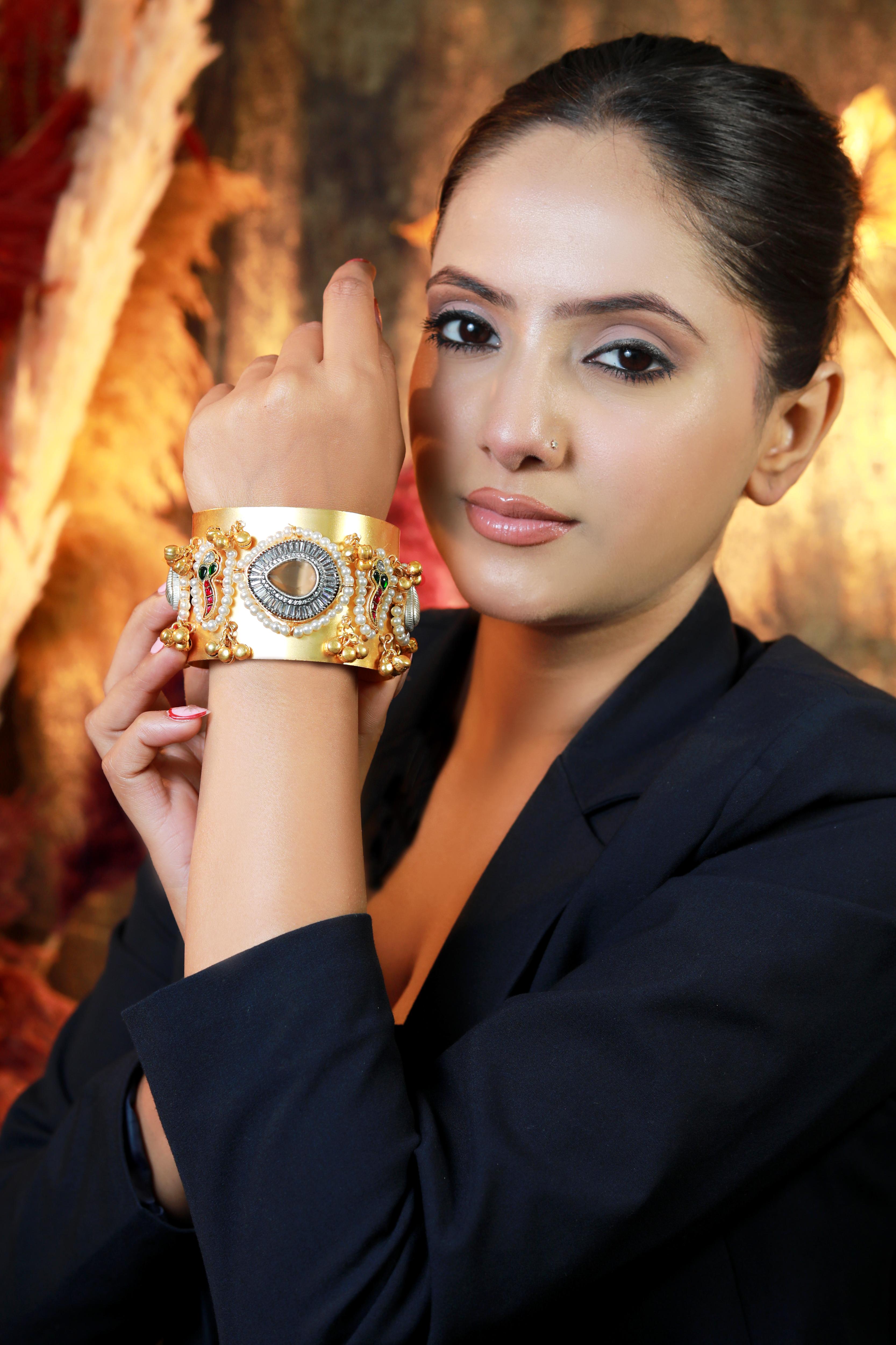 Navrang Vilas Cuff