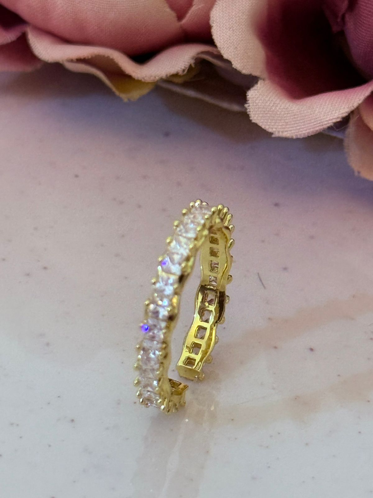 Nirya Adjustable Ring