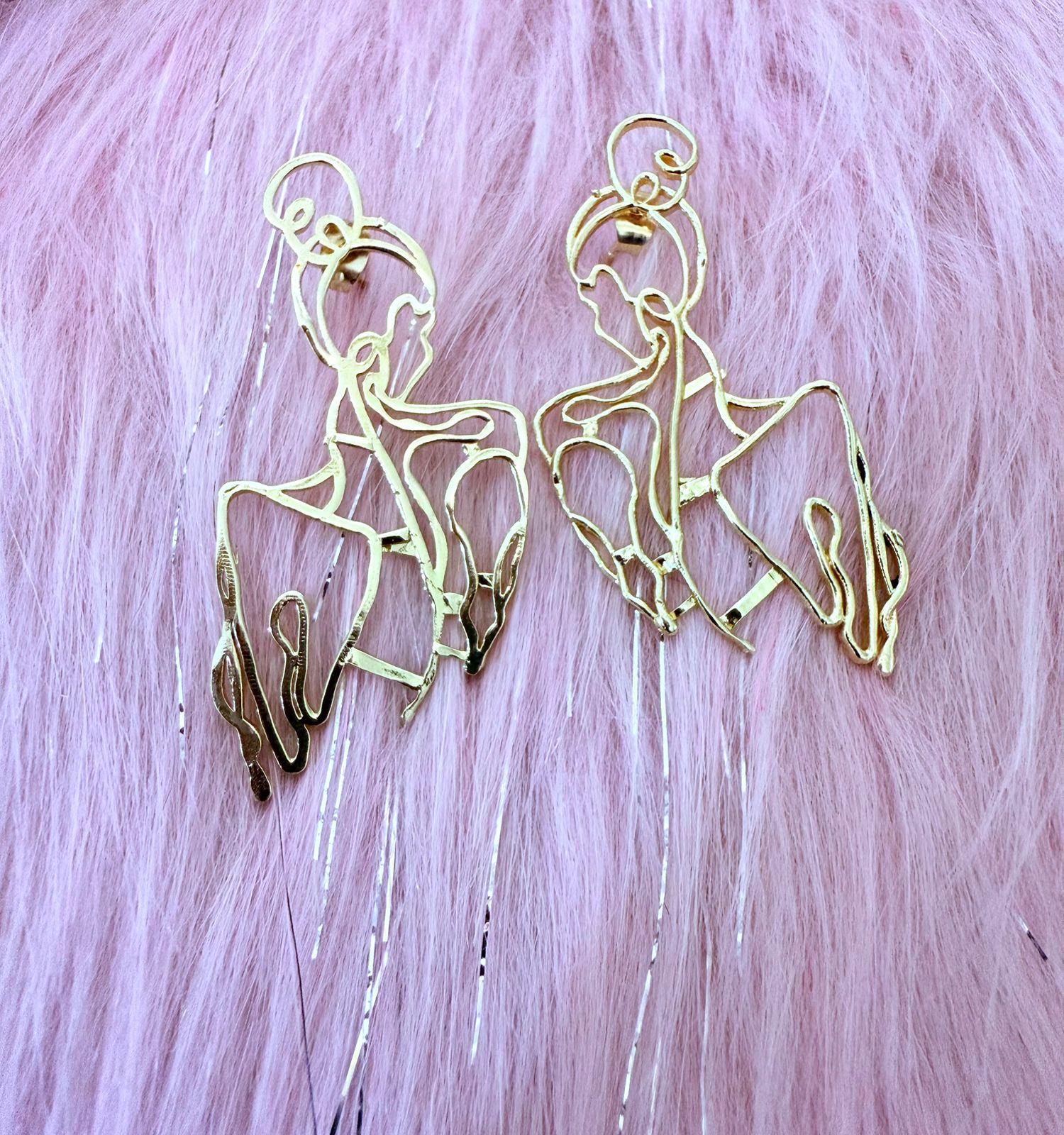 The Chic Bun Muse Dangler Earring