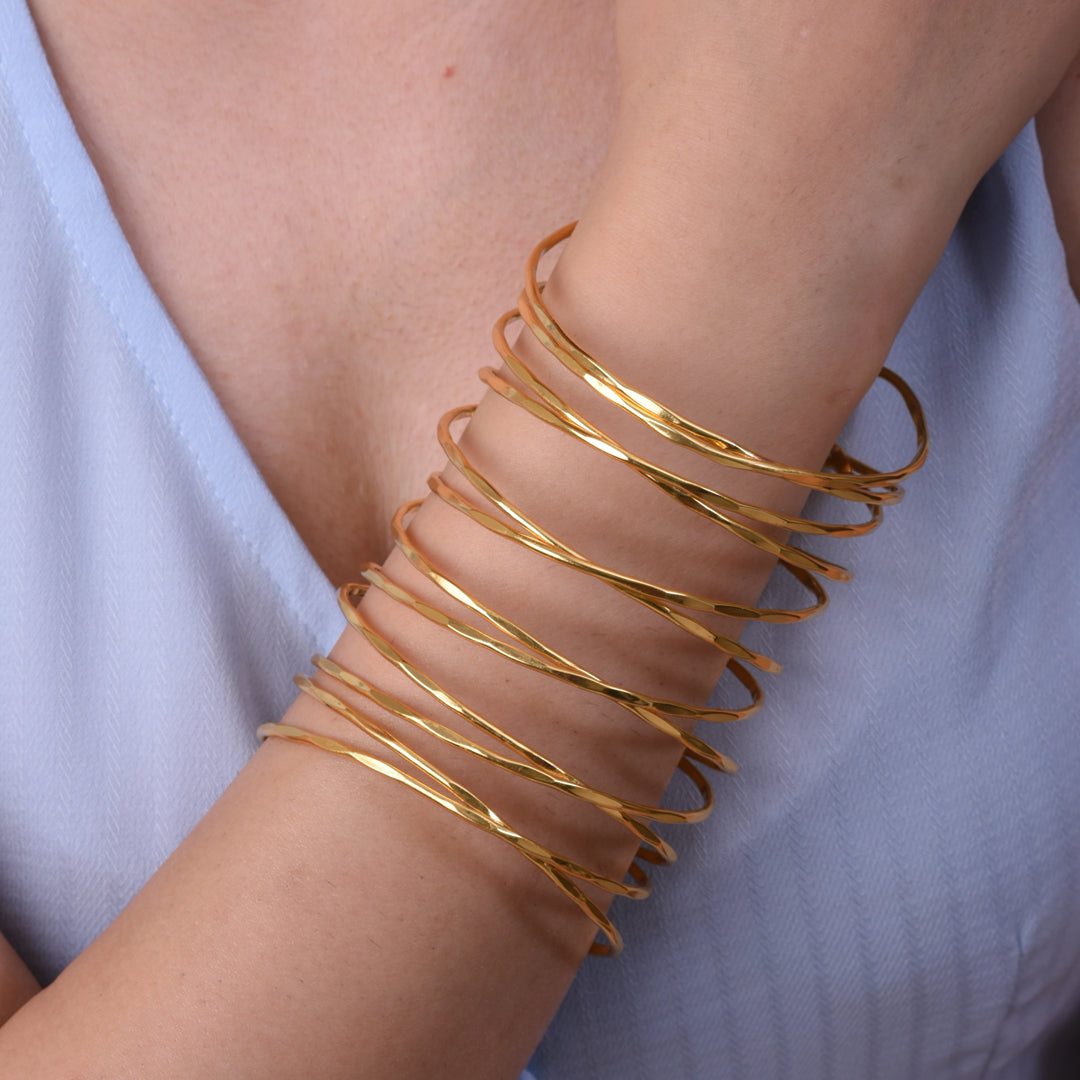 Fluid Wave Cuff