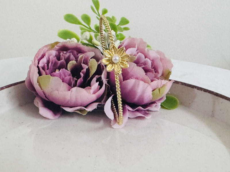 Pearl Flower Charm Bracelet