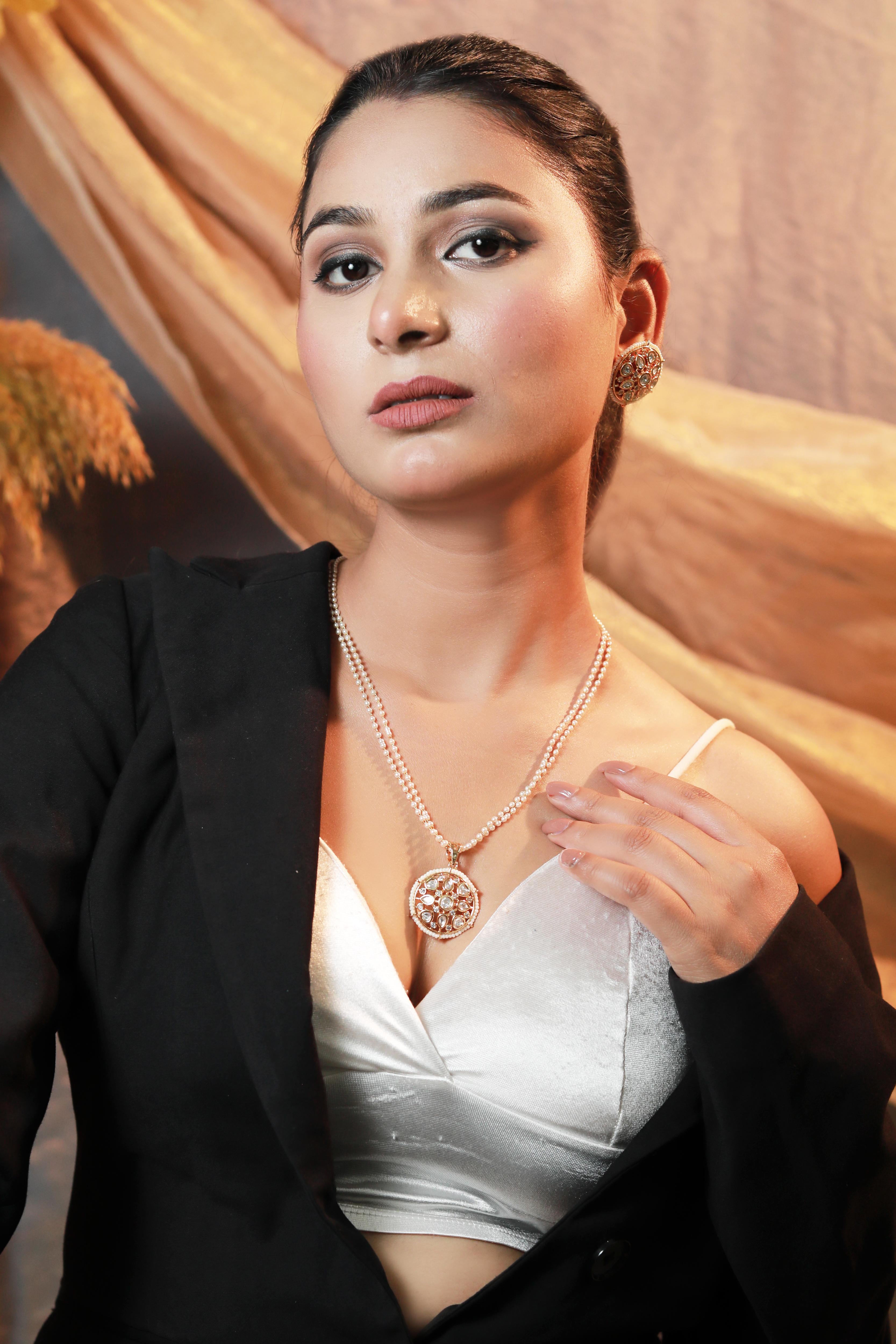 Indumukhi Pearl Set