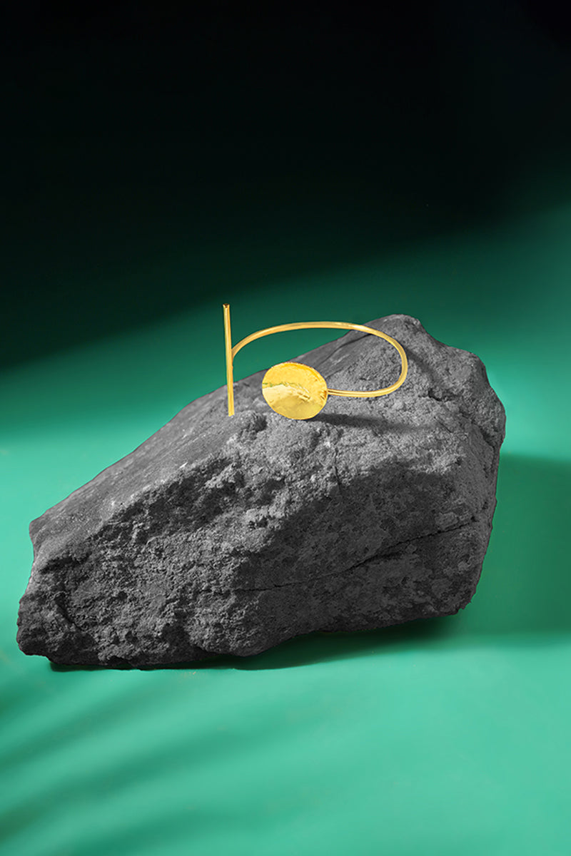 Aarohi Disc Bracelet