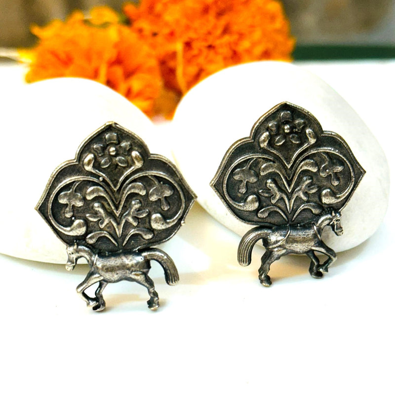 Ashva Stud Earrings