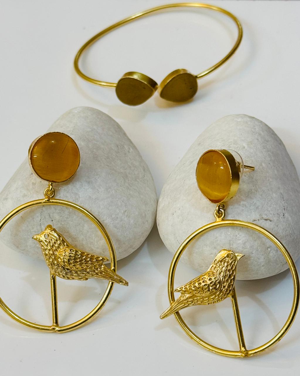 Circle of Wings Earring & Dewdrop Bracelet Combo