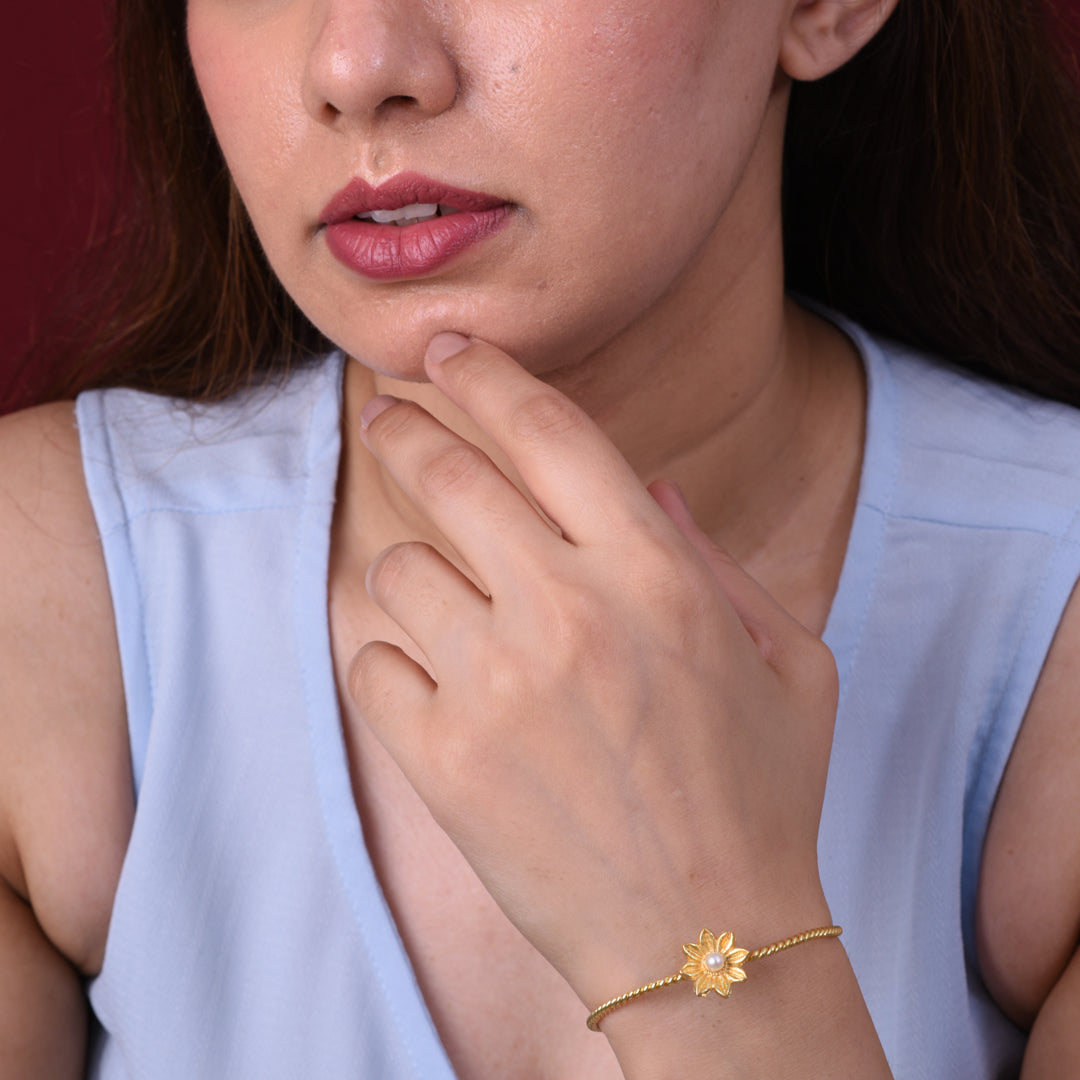 Pearl Flower Charm Bracelet
