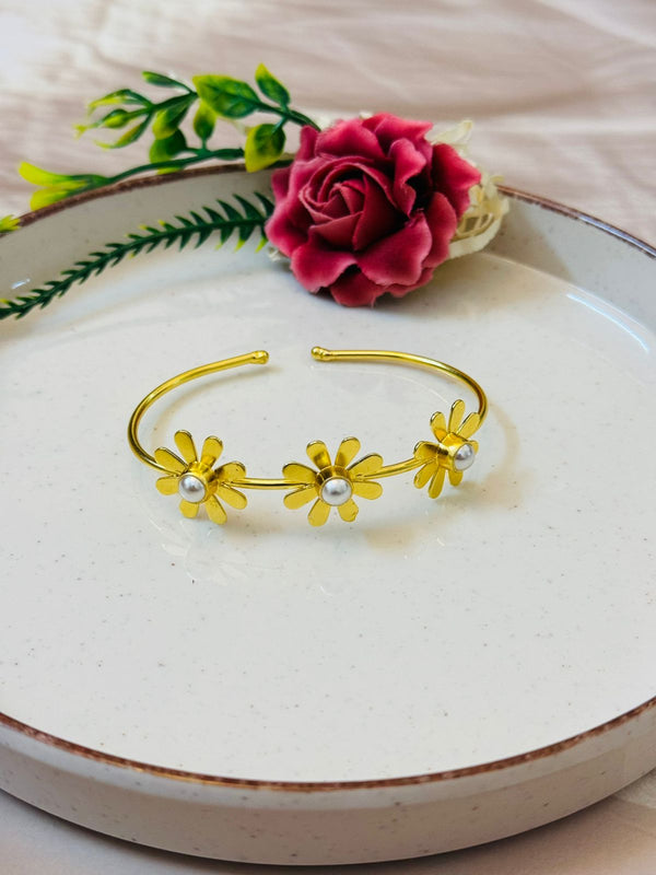 Kamla Moti Bracelet