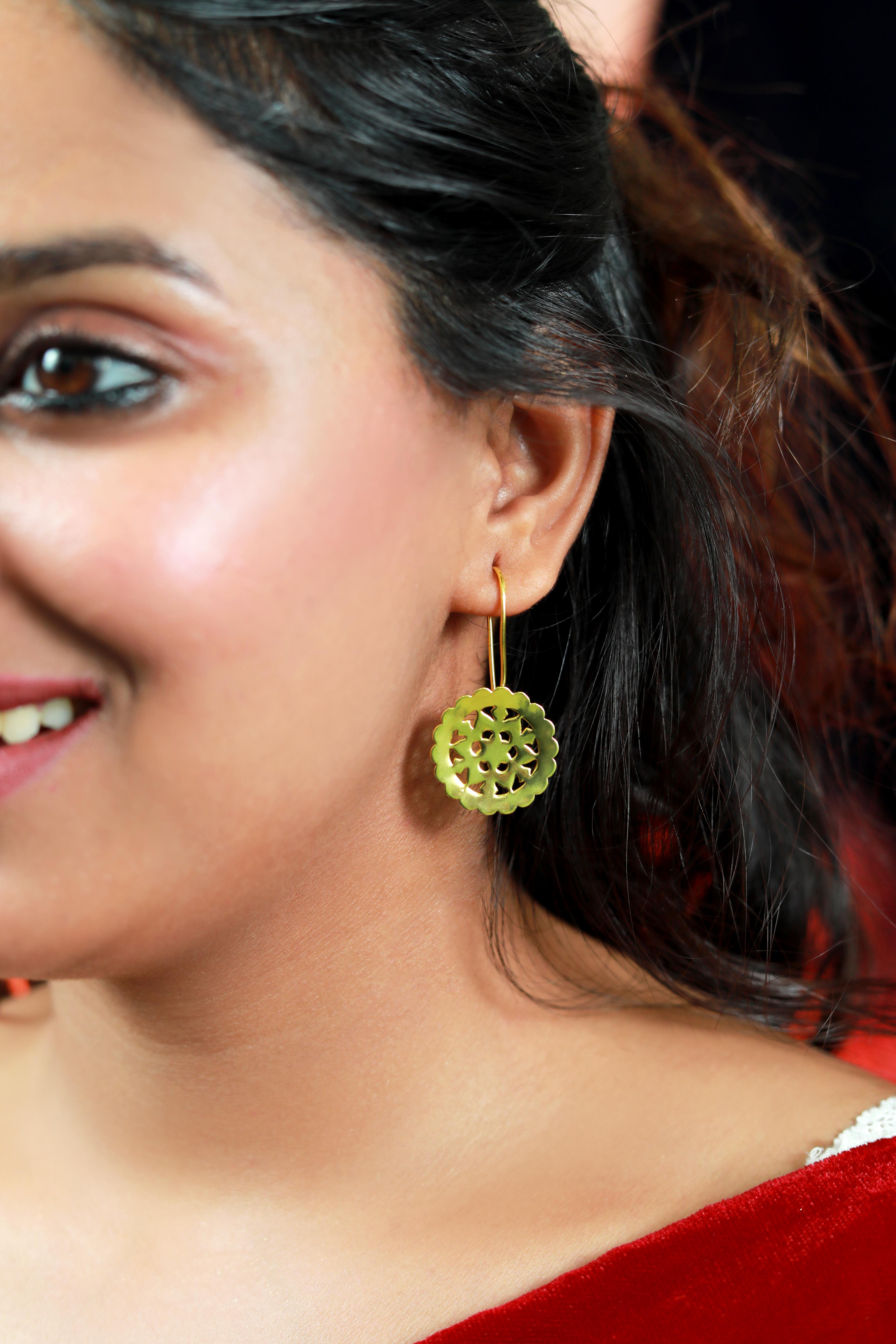 Sunburst Chic Drop Dangler Earring